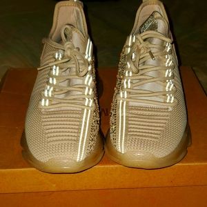 Steve Madden Maxima Blush Sneackers size 10